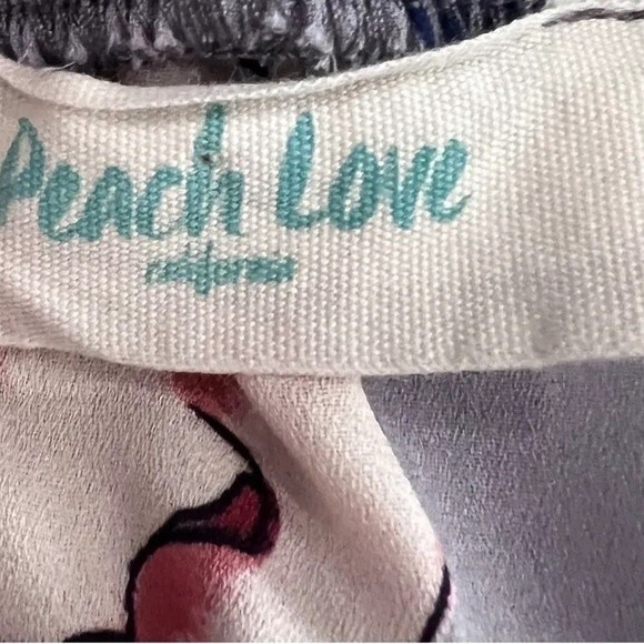Peach Love California off shoulder gray floral top size small - Picture 5 of 6